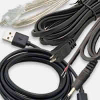 Round or flat flexible connection cables, with plug